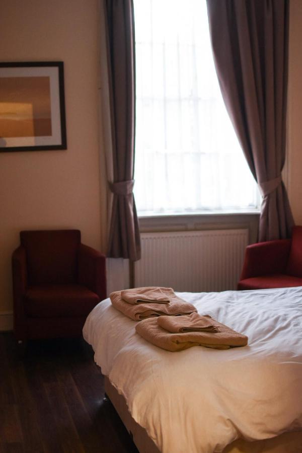 Hotel The Crown And Woolpack Long Sutton  Esterno foto